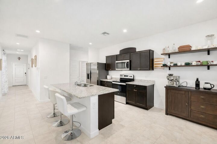 Property Photo:  10172 S Holandes Drive  AZ 85120 