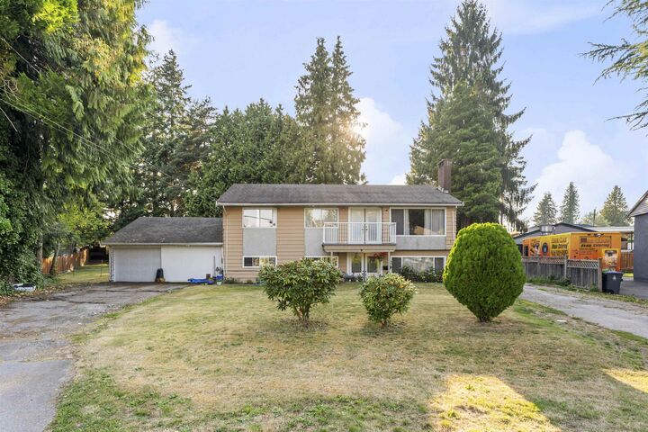 9761 124A Street — photo 1
