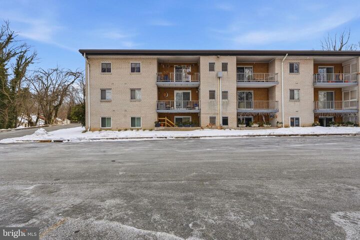 Property Photo:  7 Rockford Road F5  DE 19806 