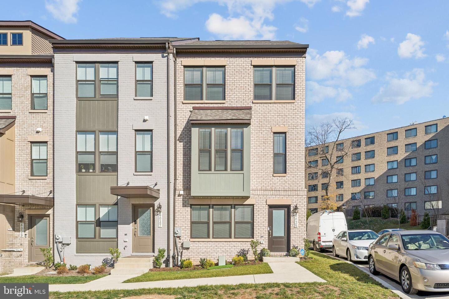 Property Photo:  6025 Soho Way  MD 20782 