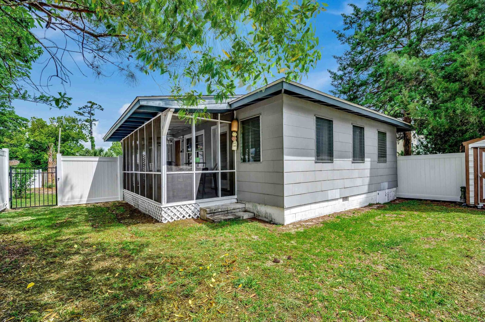 Property Photo:  3611 Poinsett St.  SC 29582 