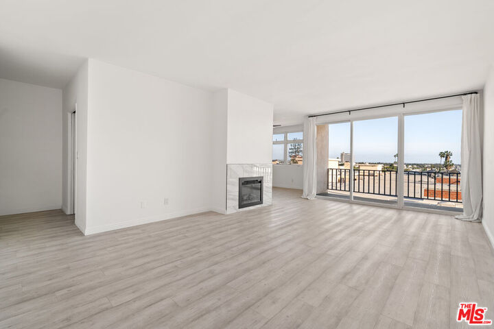 Property Photo: 900 Euclid St CA 90403