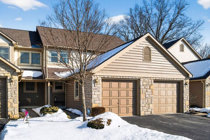 Property Photo:  1240 Spring Brook Court  OH 43081 