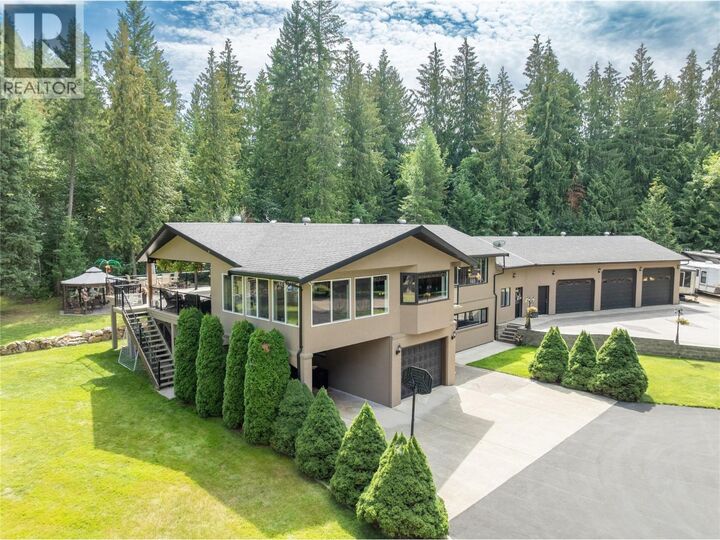 Property Photo: 2746 Balmoral Road BC V0E 1H1