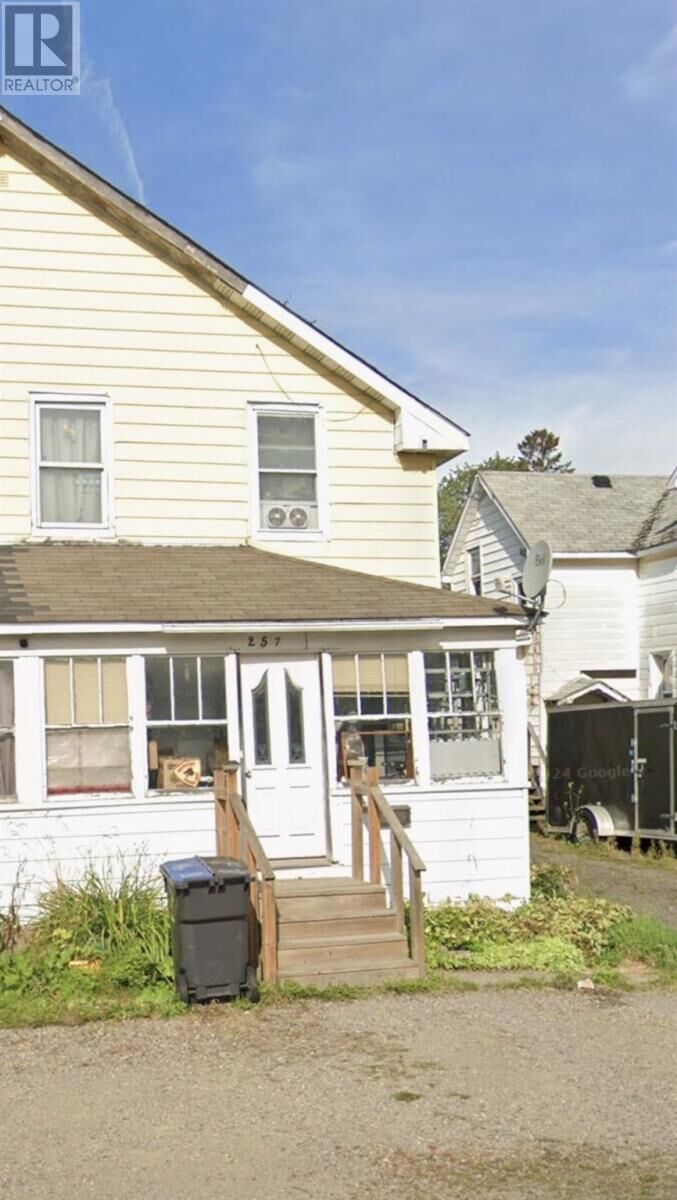 Property Photo: 257 John St ON P6A 1P4