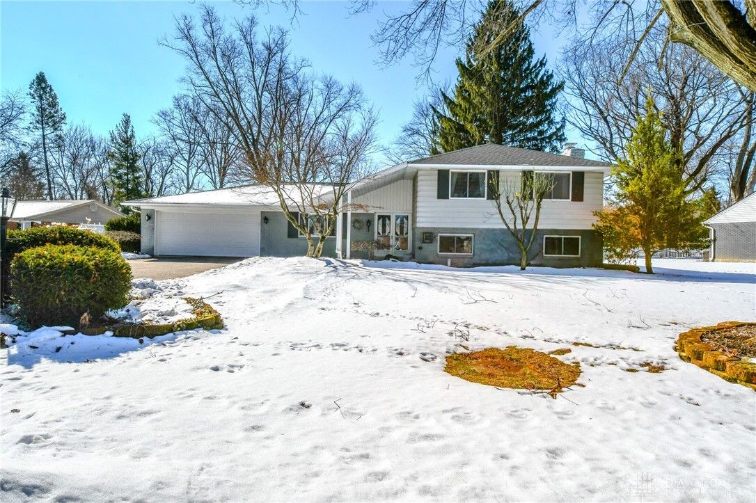 Property Photo:  906 New England Avenue  OH 45429 