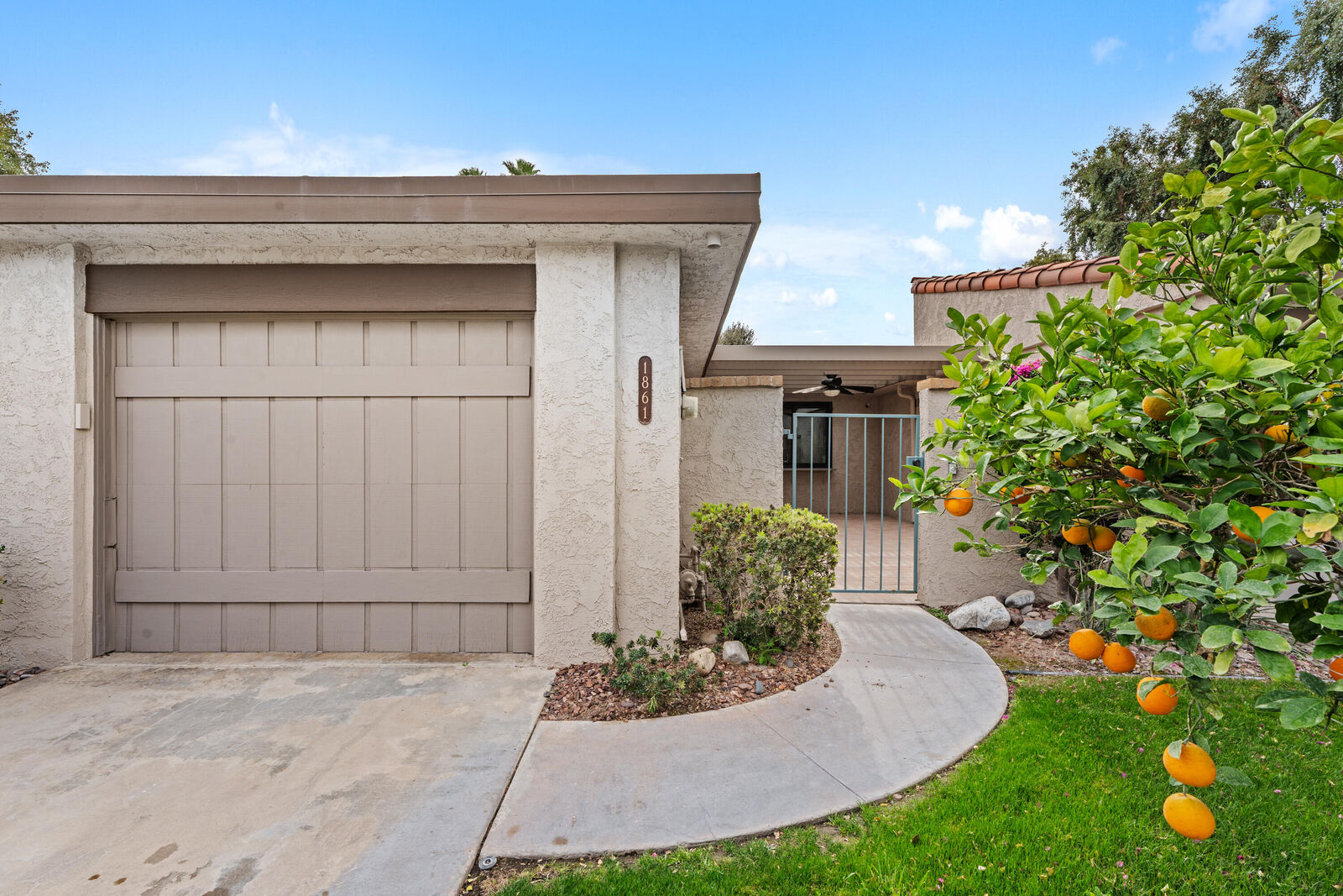 Property Photo: 1861 Paseo Pelota CA 92262