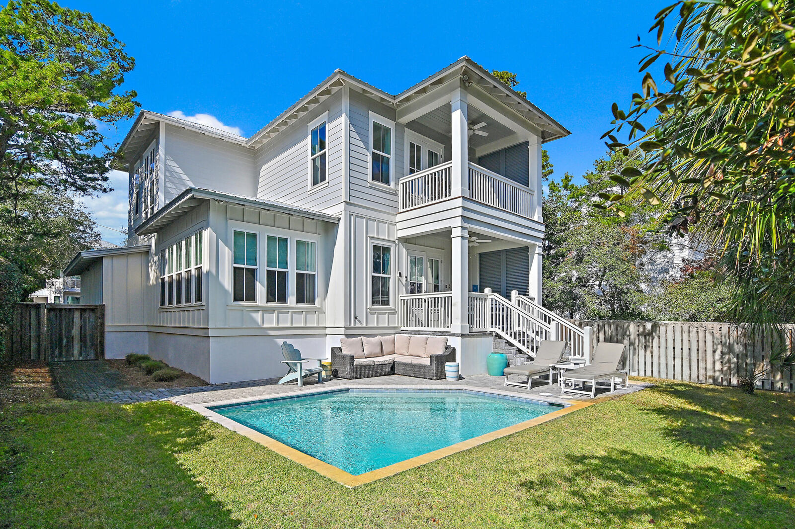 Property Photo: 28 Dalton Drive FL 32459