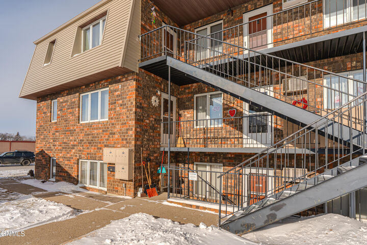 Property Photo: 1937 Kavaney Drive 8 ND 58501