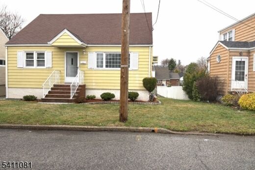 Property Photo:  734 Louise Ct  NJ 07071 