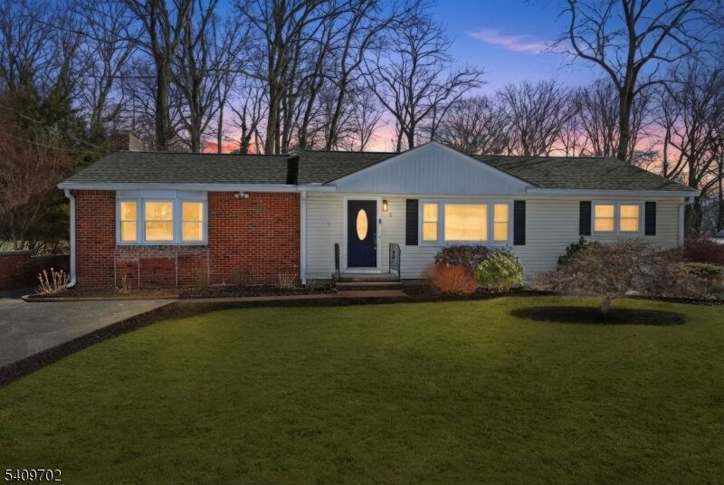 Property Photo:  8 Cherry Ln  NJ 07869 