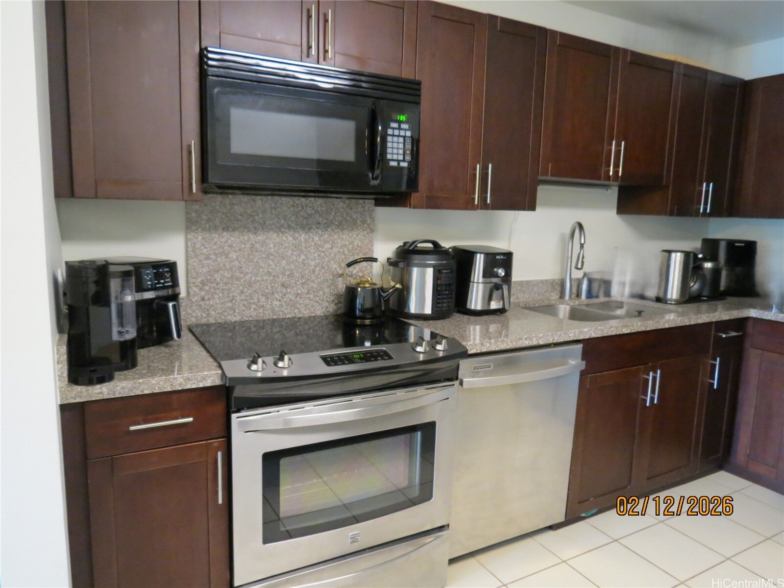 Property Photo:  95-060 Waikalani Drive A202  HI 96789 