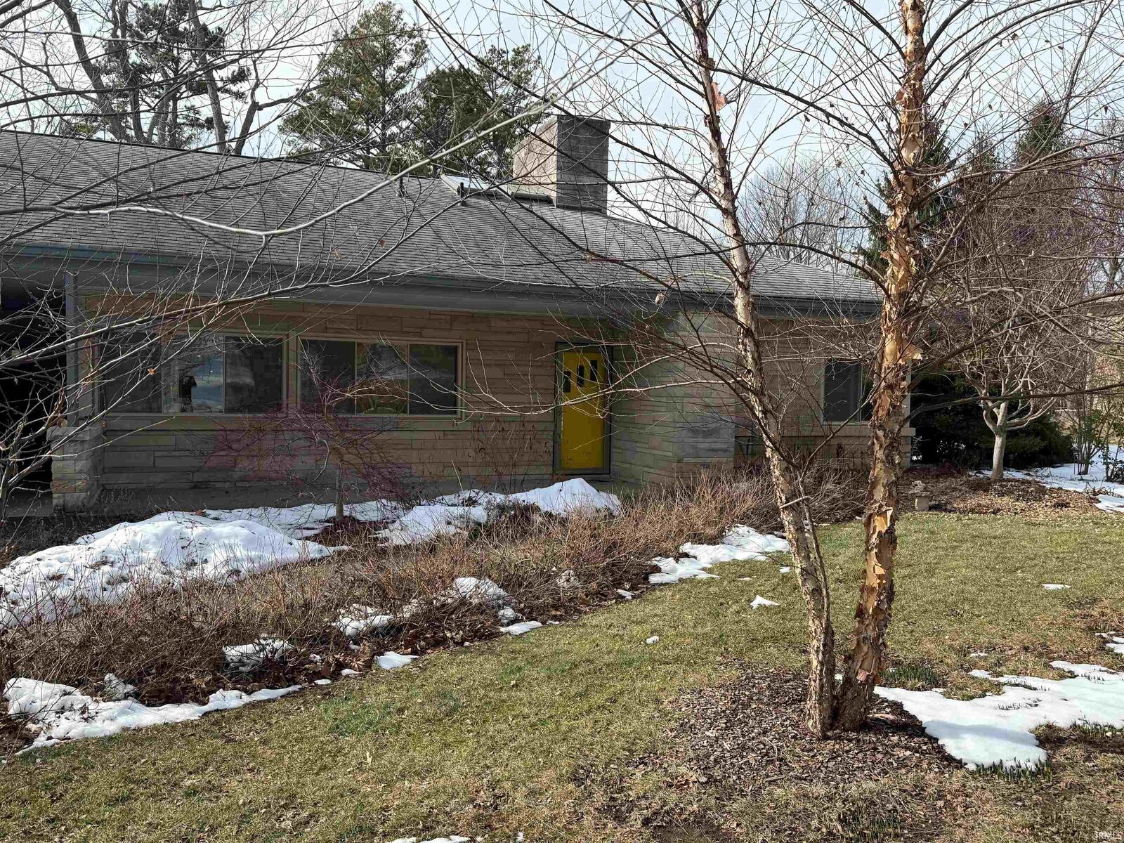 Property Photo:  2401 N Dunn Street  IN 47408 