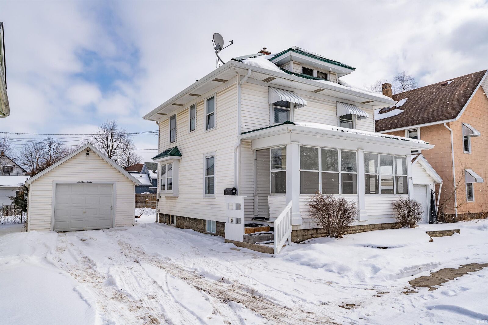 Property Photo: 1812 Saint Marys Avenue IN 46808-2330