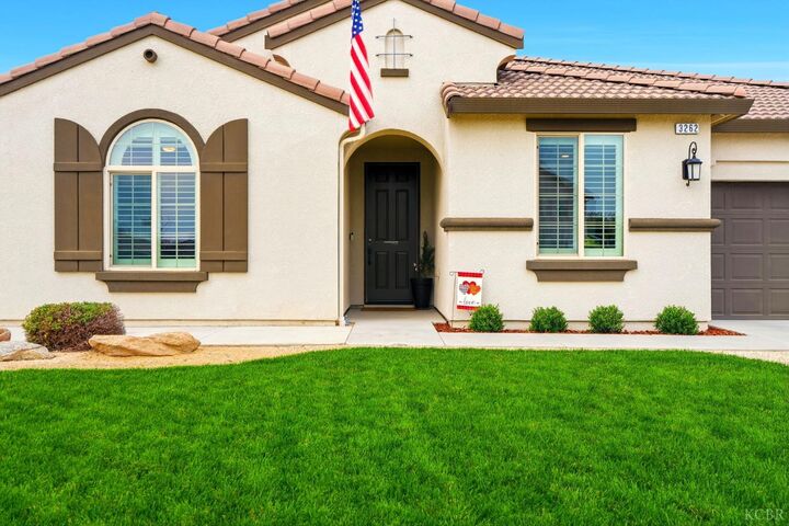 Property Photo: 3262 N Morning Dove Lane CA 93230