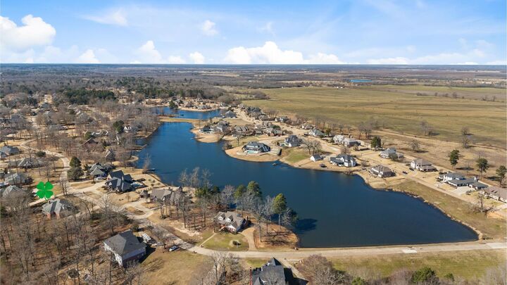 Property Photo: 3910 Water Oak Dr AR 71854