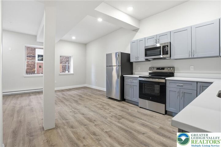 Property Photo:  109 S Centre Street 3  PA 17901 