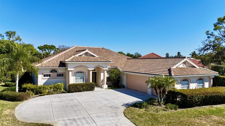 Property Photo:  659 Rivendell Boulevard  FL 34229 