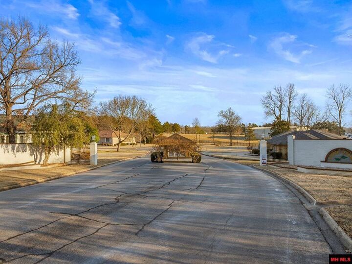 Property Photo:  1301 Porter Lane  AR 72653 