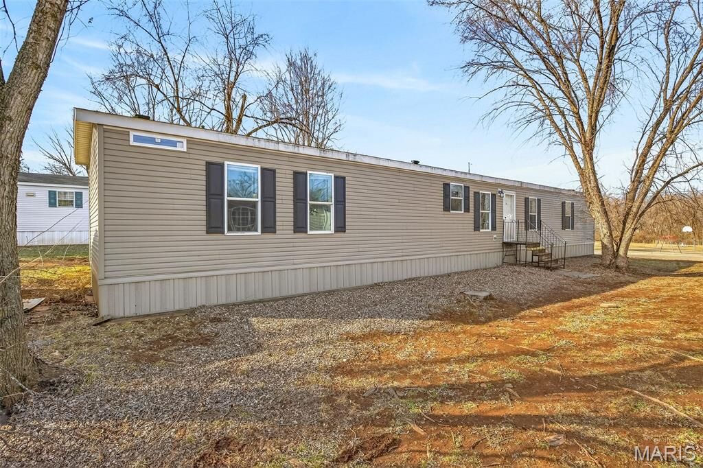 Property Photo:  605 Vivian Court  MO 63601 