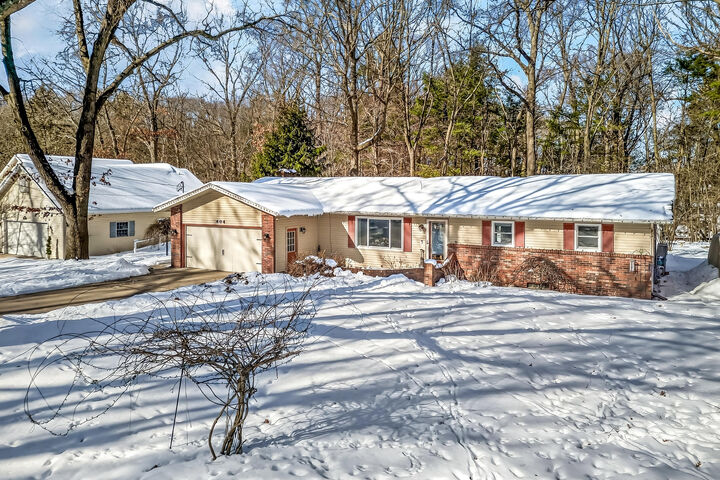 Property Photo: 604 E Muskegon Avenue MI 49461