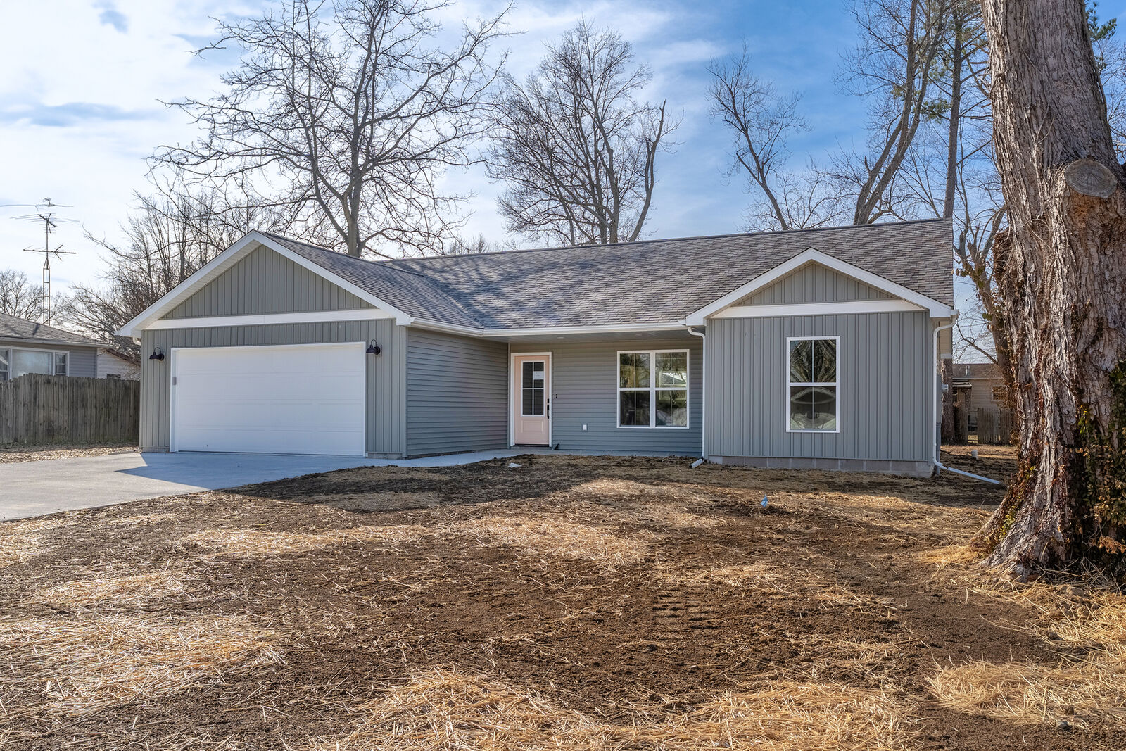 Property Photo:  1200 S Vicksburg Street  IL 62959 