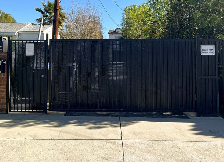 Property Photo:  6648 Gaviota Avenue  CA 91406 