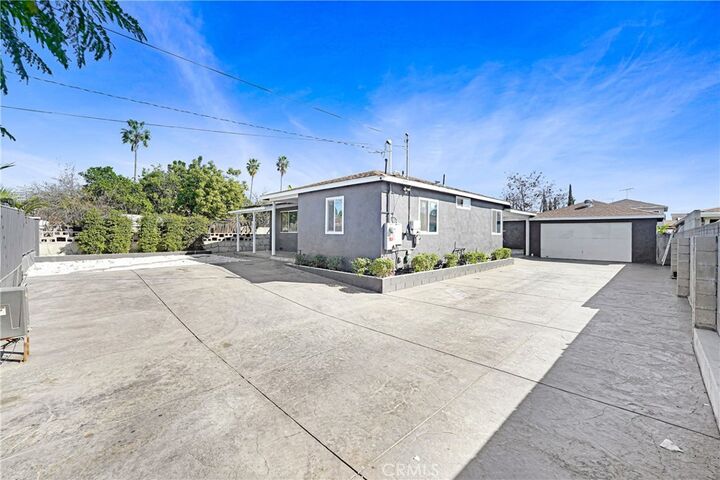 Property Photo:  11068 Penrose Street  CA 91352 