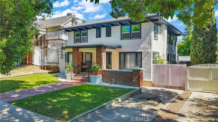 Property Photo:  1434 N Genesee Avenue  CA 90046 