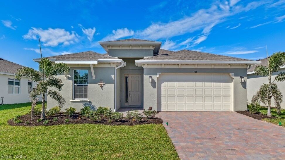 Property Photo: 556 Spring Hill Lake Loop FL 33993