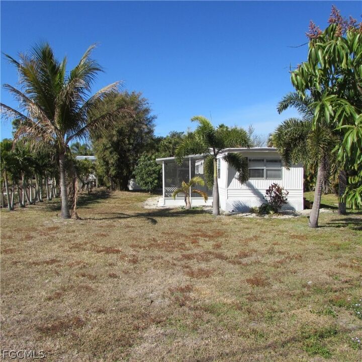 Property Photo:  5923 Bomar Lane  FL 33922 