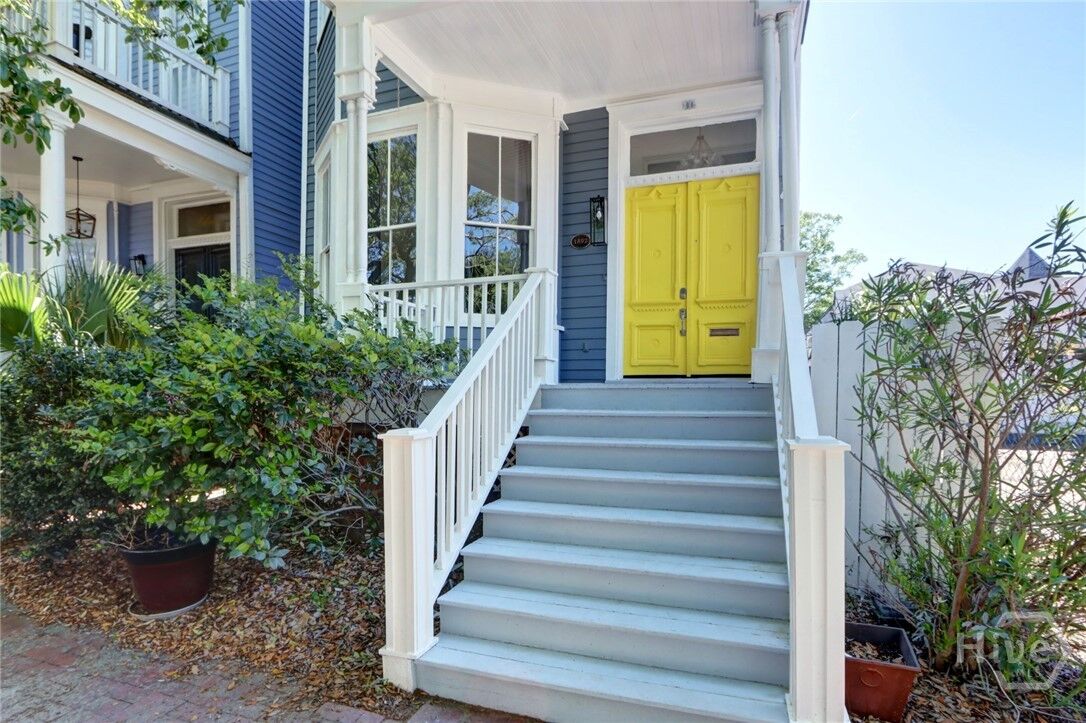 Property Photo: 315 W Hall Street GA 31401