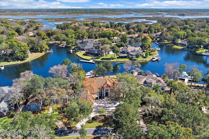 Property Photo:  821 Queens Harbor Boulevard  FL 32225 