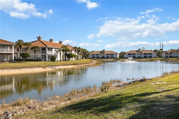 Property Photo: 3013 Driftwood Way 2905 FL 34109