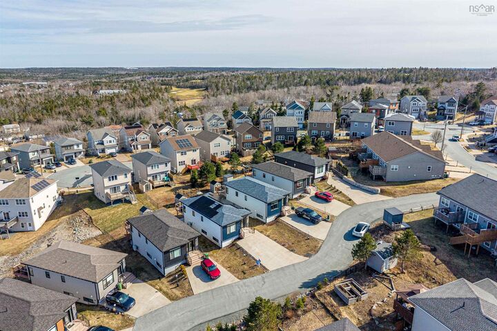 Property Photo: 19 Thorngrove Lane NS B3T 1C2