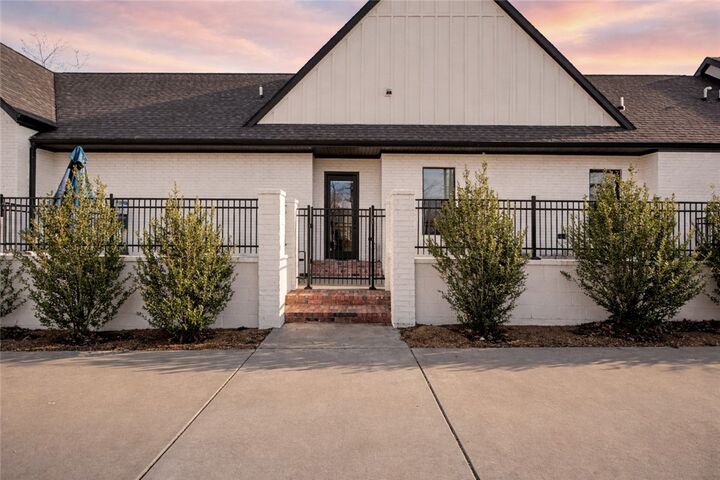 Property Photo: 3807 Copper Ridge AR 72756