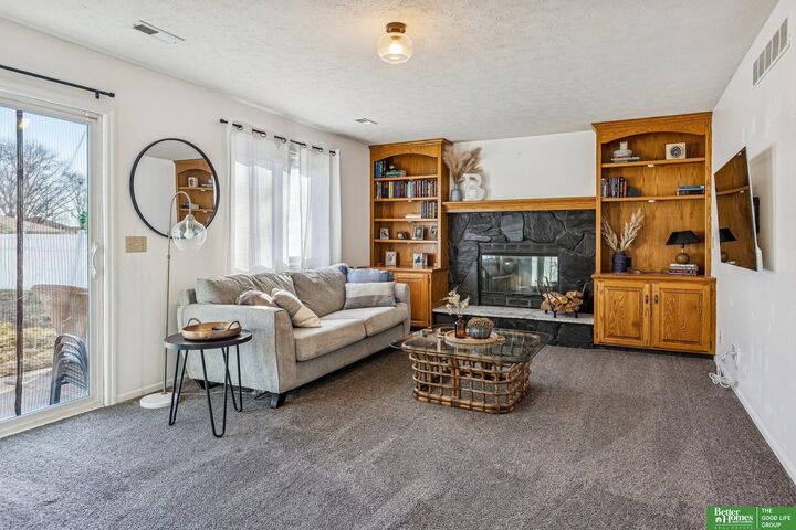 Property Photo:  410 Sherwood Drive  NE 68028 