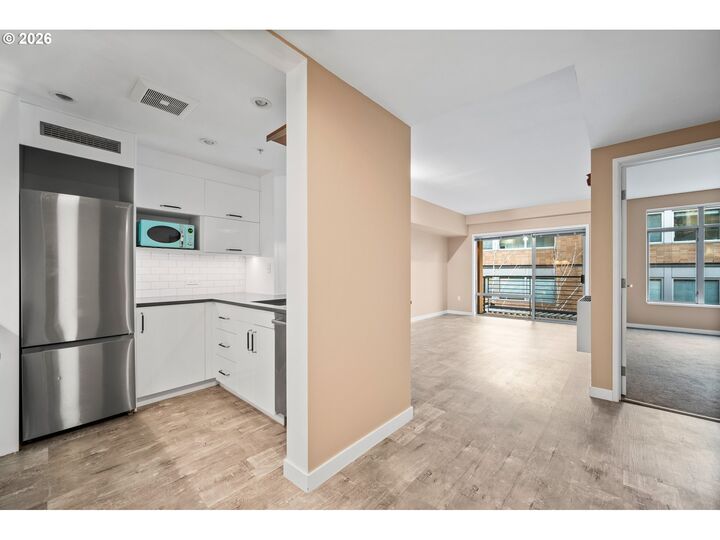 Property Photo:  701 Columbia St  WA 98660 