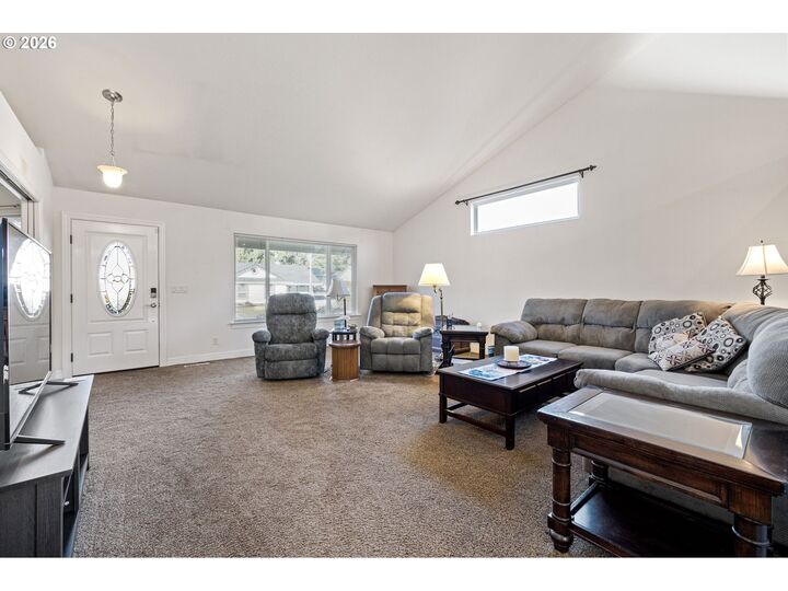 Property Photo:  1635 Fairview Pl  OR 97424 