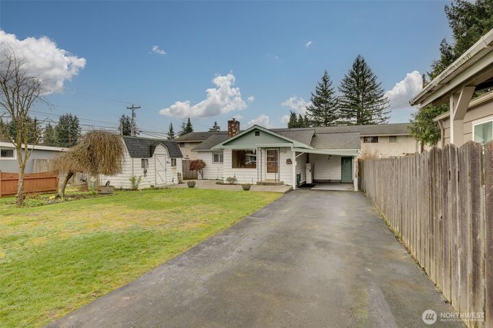 Property Photo: 1922 8th Street WA 98270