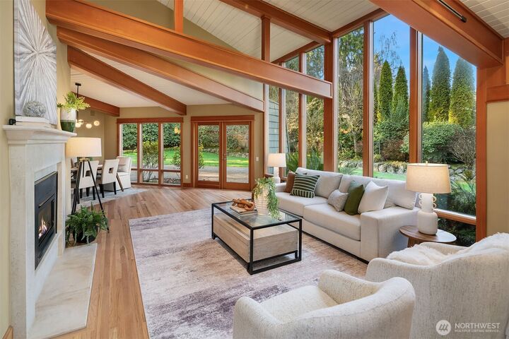 Property Photo:  7816 NE 32nd Street  WA 98039 