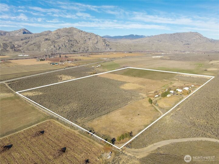 Property Photo:  27538 C  Hwy 97  WA 98829 