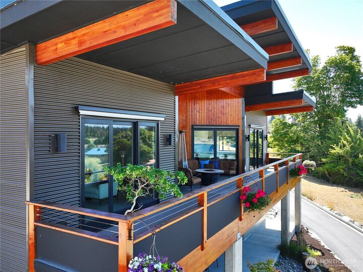 Property Photo:  5453  Harborside Lane  WA 98249 