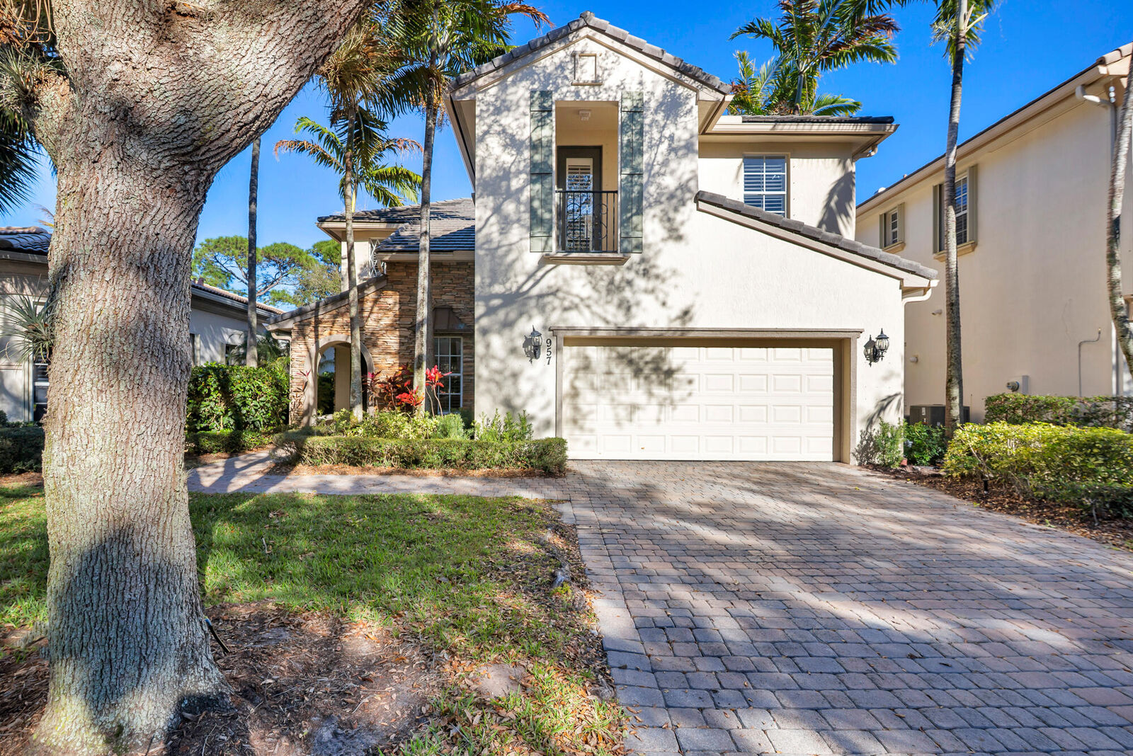 Property Photo: 957 Mill Creek Drive FL 33410