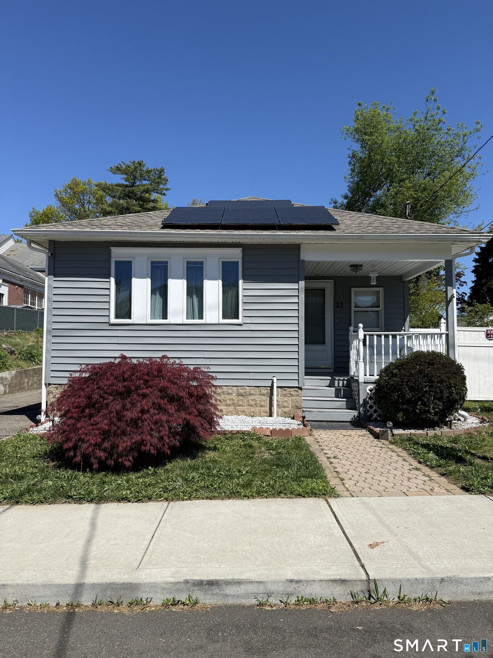 Property Photo:  21 Matthews Street  CT 06460 