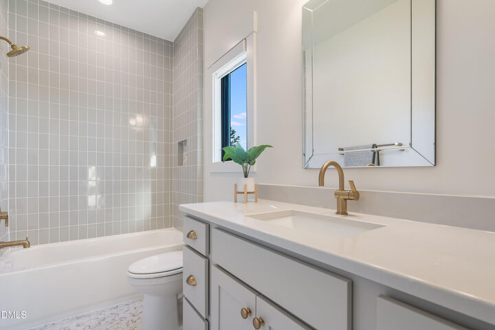 Property Photo:  3837 Cobbler View Way  NC 27526 