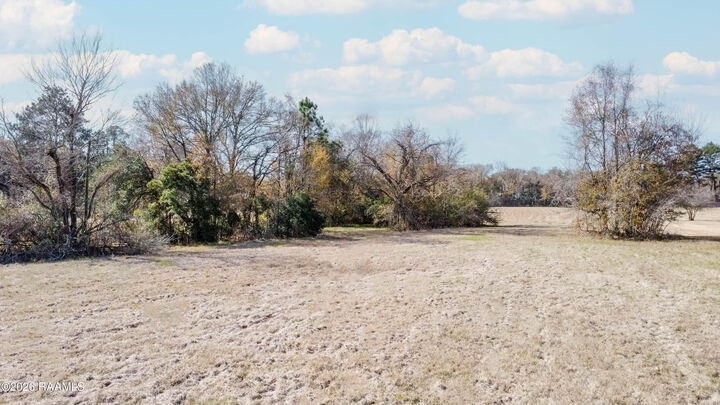 Property Photo:  200 E Blk Farrel Road C1  LA 70508 