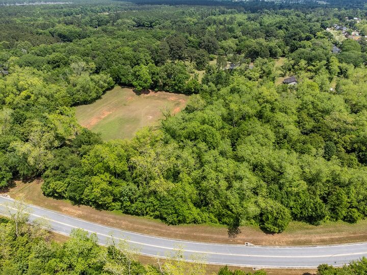 Property Photo:  2910 Barnaby Drive  GA 31721 