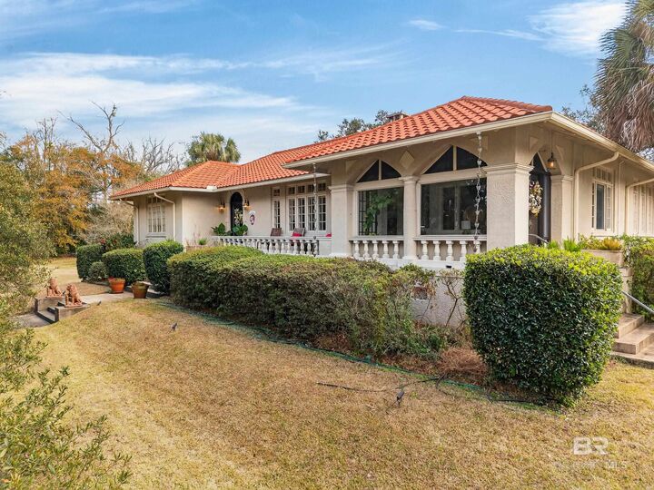 Property Photo: 1563 Government Street AL 36604