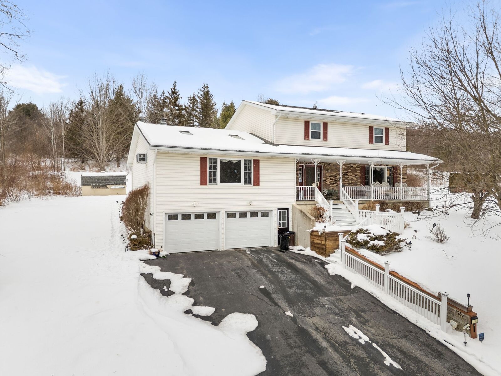 Property Photo:  1252 Domenica Drive  NY 13760 